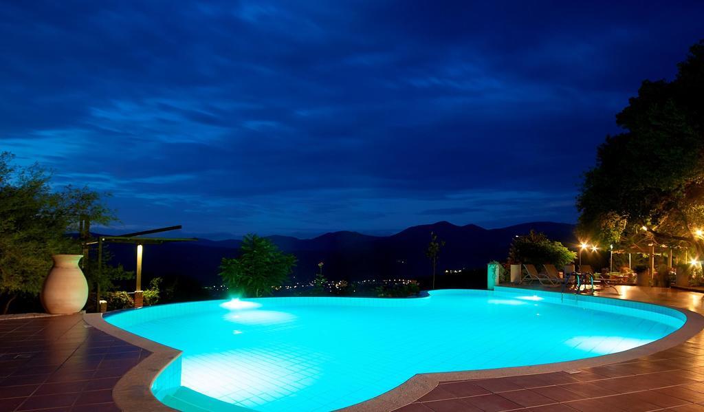 Отель Country Velani 3*