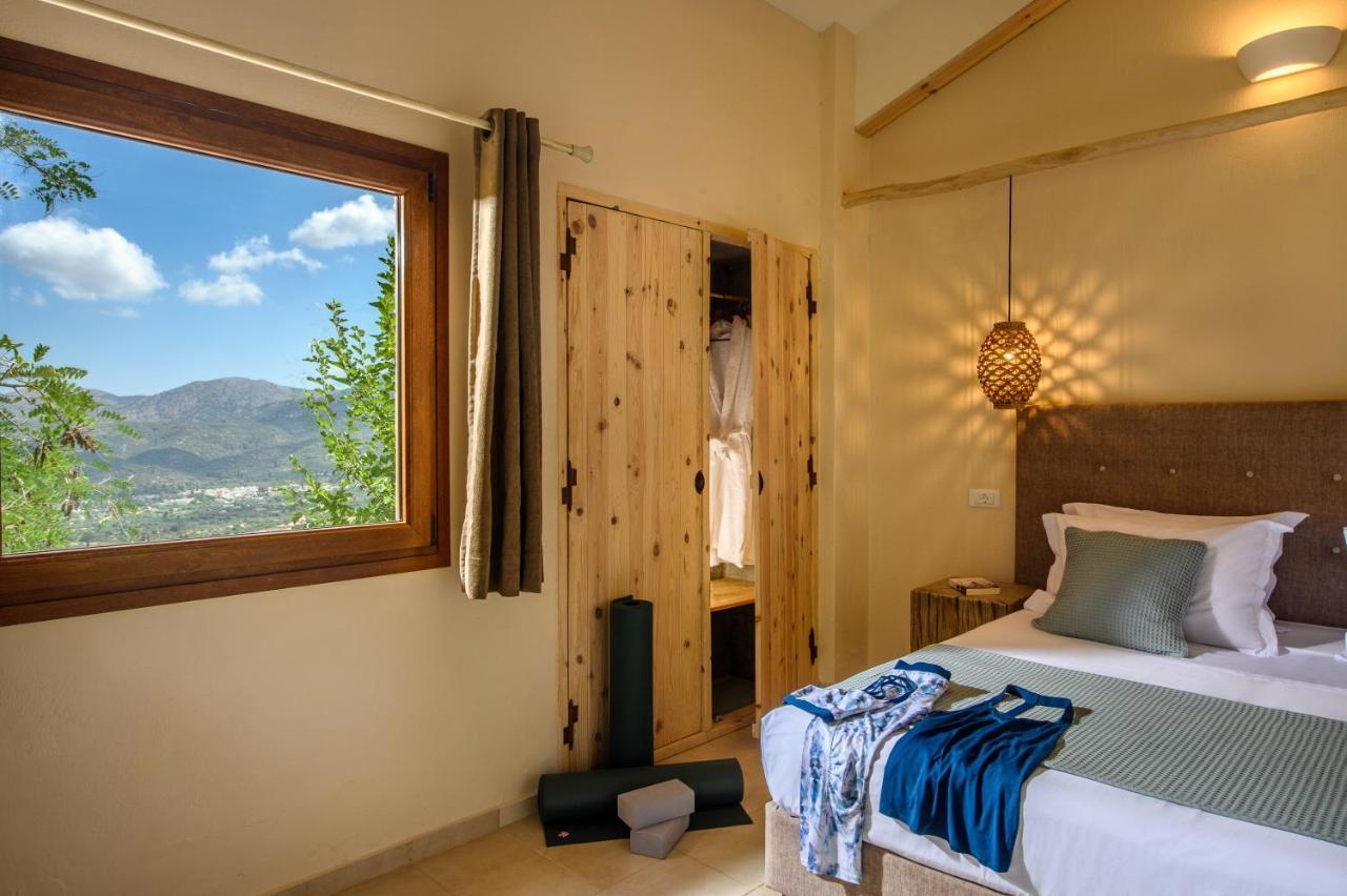 Country Velani 3*