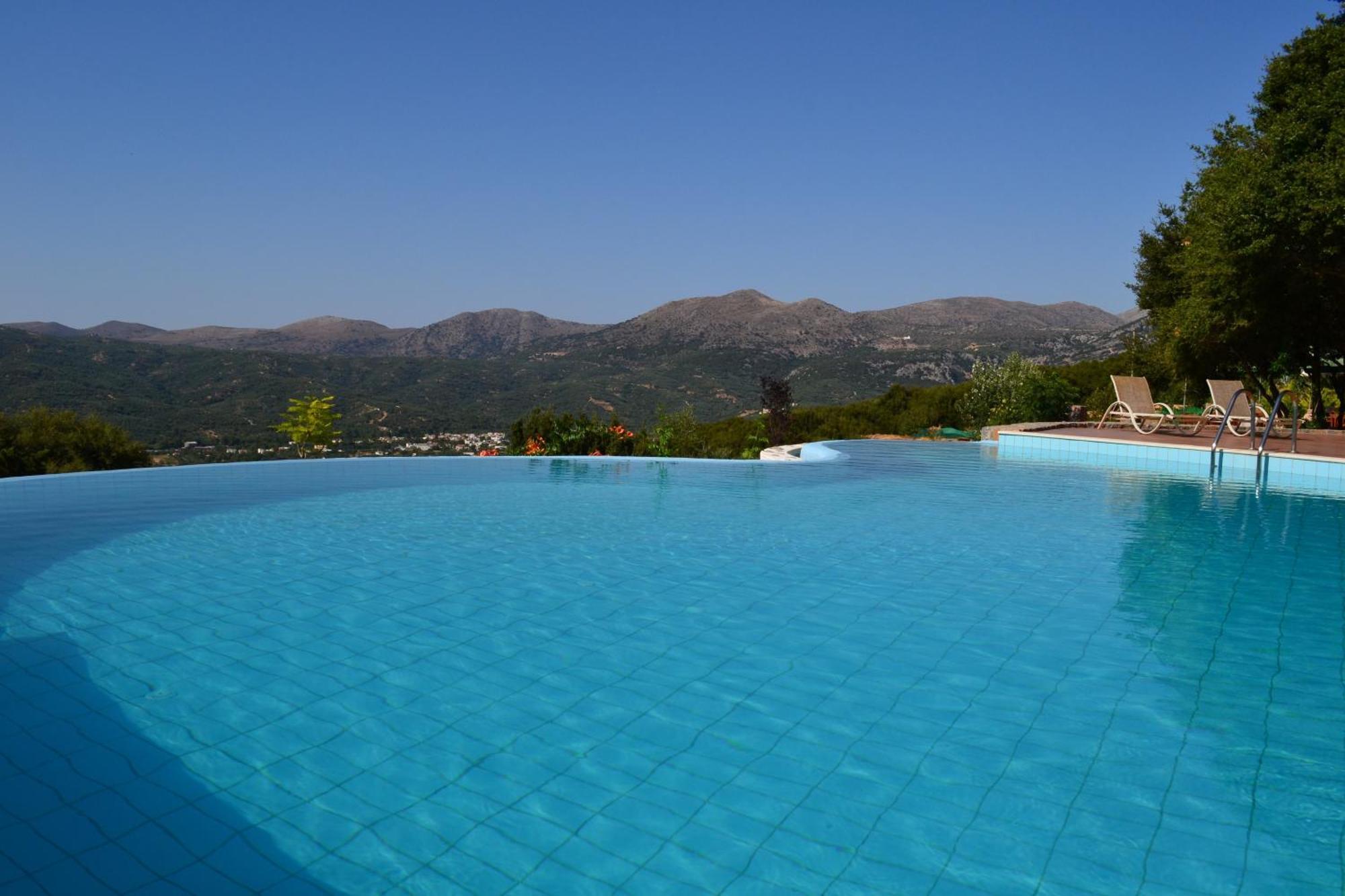 Country Velani 3*